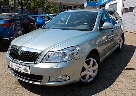 Skoda Octavia Combi Elegance * Schiebedach*Xenon* PDC
