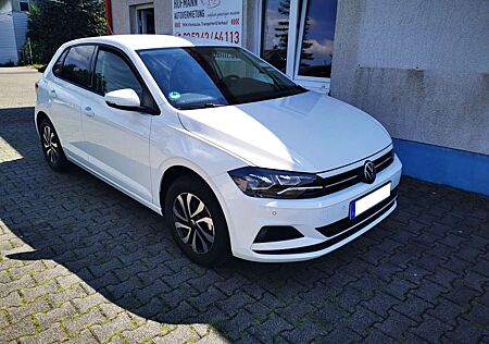 VW Polo Volkswagen 1.0 ACTIVE