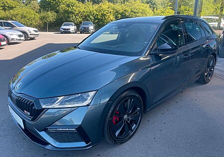 Skoda Octavia Combi 2,0TSi RS Pano AHK HUD MassageDCC