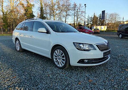 Skoda Superb Combi Exclusive 4x4*AHZV*SHZG*DAB*Xenon*