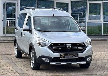 Dacia Dokker Stepway Plus Navi AHK Kamera Tüv 07.2027