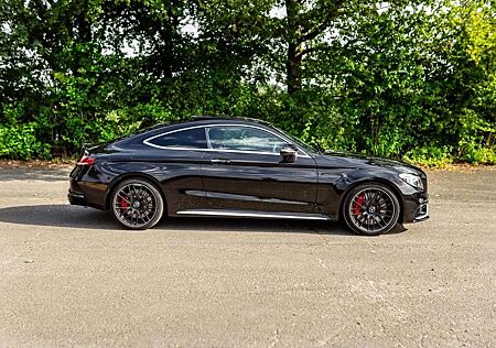 Mercedes-Benz C 63 AMG