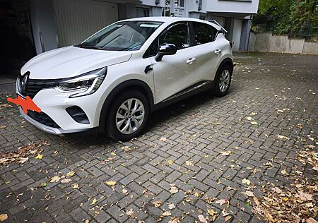 Renault Captur TCe 100 EXPERIENCE