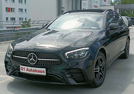 Mercedes-Benz E 300 de 4Matic AMG/PANO/DISTR/RFK/AMBIEN/AUGMENTEDVIDEO