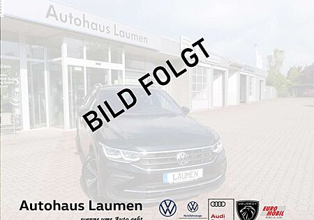 VW Golf Volkswagen 1.2 TSI BMT DSG Cup, LM, Panorama, Parklenkassist