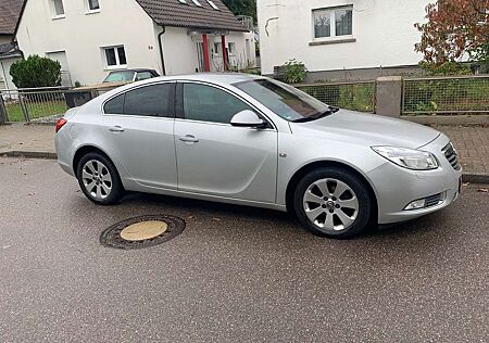 Opel Insignia Active 2.0