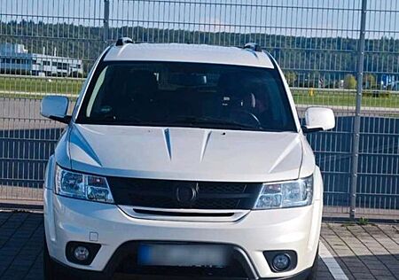 Fiat Freemont 2.0 Multijet 16V DPF Automatik Allrad Lounge