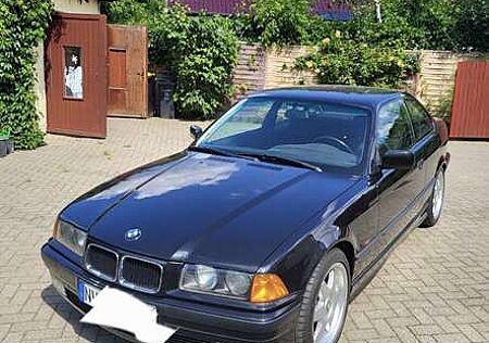 BMW 320i 320