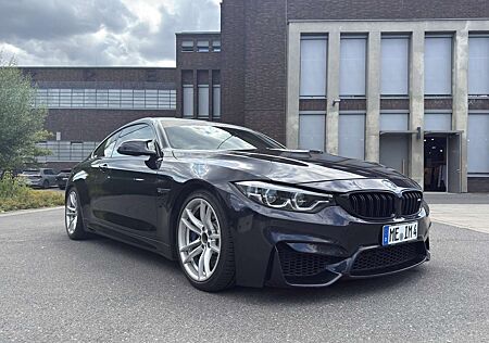 BMW M4 Competition - Individual Motor NEU RHD!!!