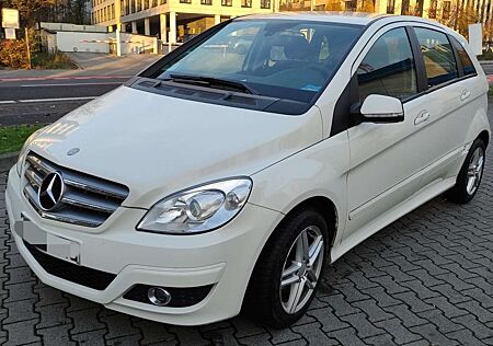 Mercedes-Benz B 180 B+180+CDI+DPF