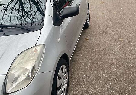 Toyota Yaris 1.3 VVT-i Cool