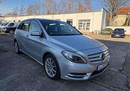 Mercedes-Benz B 200 Automatik, Leder, TÜV