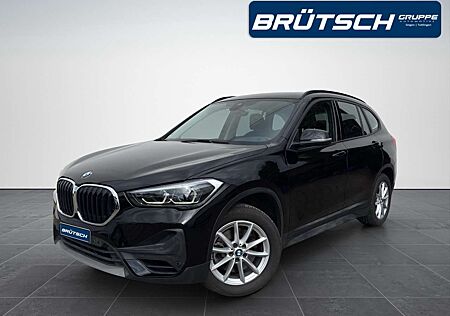 BMW X1 xDrive 20 i Advantage AUTOMATIK / AHK / NAVI / LED