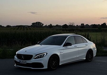Mercedes-Benz C 63 AMG Speedshift 7G-MCT