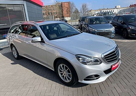 Mercedes-Benz E 220 BlueTec/Scheckheft/Tüv+Service neu