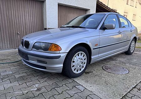 BMW 320i 320