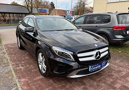 Mercedes-Benz GLA 200 AUTOMATIK+NAVI+XENON+AHK+TEMPOMAT+++