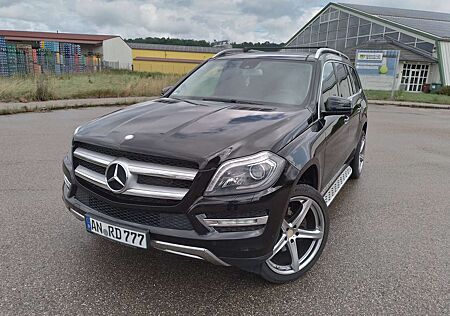 Mercedes-Benz GL 350 BlueTEC 4Matic 7G-TRONIC