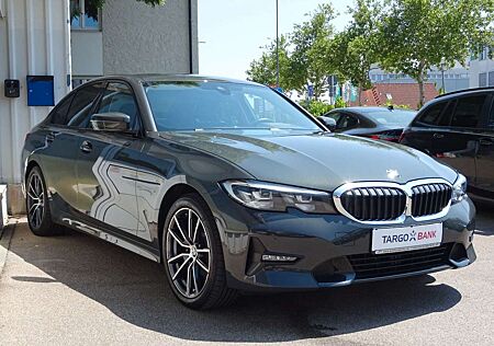 BMW 320 d Aut Sport Line Navi LEDer M Lenk Sonderlack
