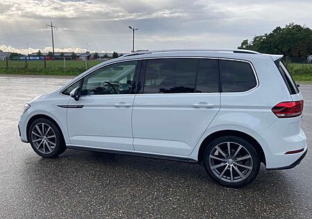 VW Touran Volkswagen 1.4 TSI (BlueMotion) DSG Highline 7-Sitzer