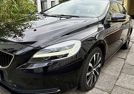 Volvo V40 T2 Geartronic Momentum