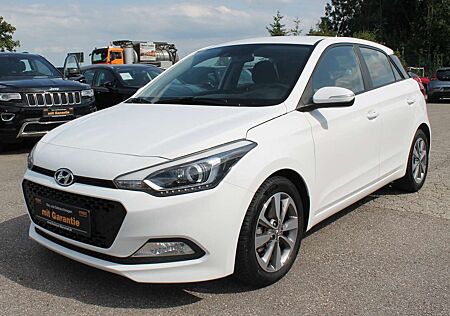 Hyundai i20 1,4 101 PS KLIMATR PDC MFL ALU EURO 6