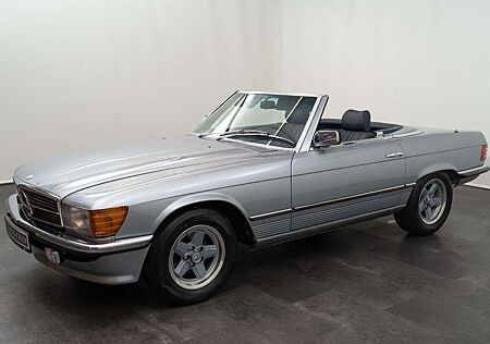 Mercedes-Benz 280 SL (R107)