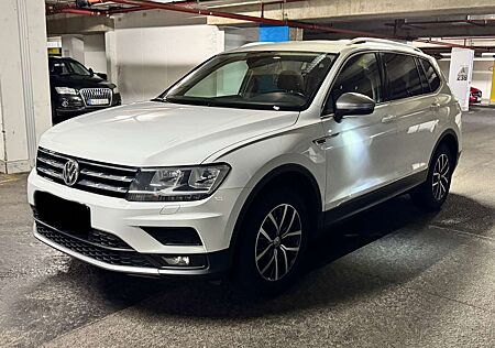 VW Tiguan Allspace Volkswagen 2.0 TDI Comfortline DSG