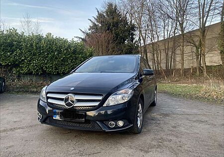 Mercedes-Benz B 180 (246.242)