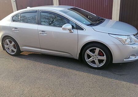 Toyota Avensis 2.0 Multidrive S Executive