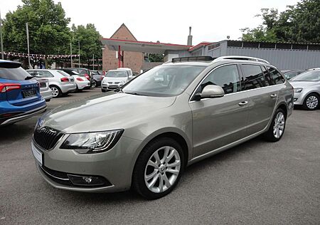 Skoda Superb Ambition1,8 Navi+PanoDach+Xenon+Top-Motor