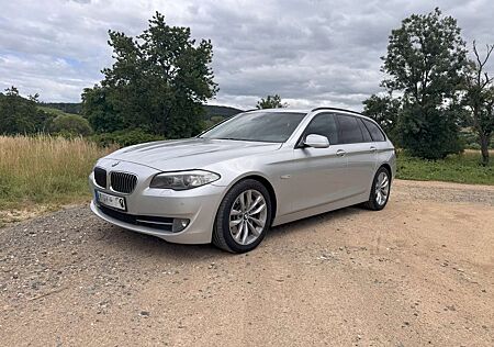 BMW 530d 530 selt. Heckantrieb HUD - JAHRESWAGENZUSTAND