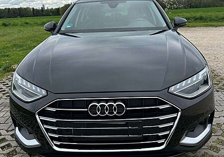 Audi A4 Avant Diesel Avant 40 TDI S tronic line