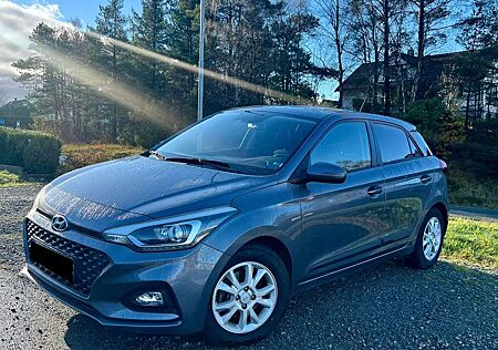 Hyundai i20 blue 1.0 T-GDI Active DCT Style
