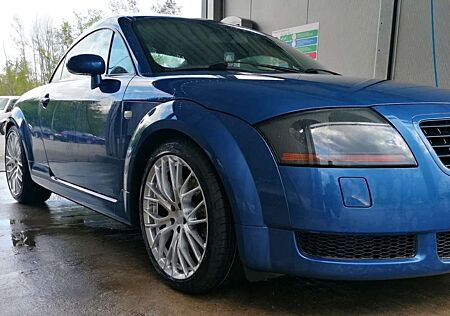 Audi TT Coupe 1.8 T Quattro, 180 PS,