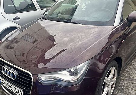Audi A1 1.4 TFSI S tronic line Sportpaket