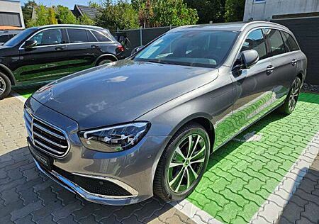 Mercedes-Benz E 300 de T 4M AVANTGARDE°PTS+RFK°WIDESCREEN°TWA