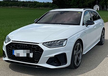 Audi A4 Avant 40 TDI S tronic S line