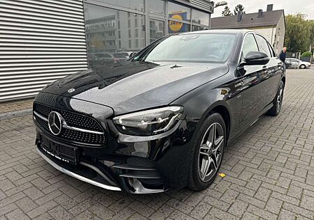 Mercedes-Benz E 300 de Lim. /AMG-Line/Panorama/Unfallfrei