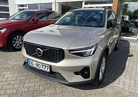 Volvo XC 40 XC40 XC40 B3 B DKG Plus Dark