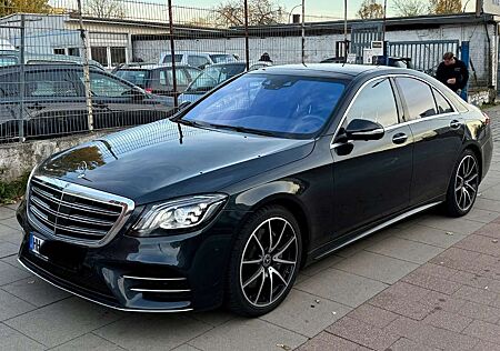 Mercedes-Benz S 560 S Limousine AMG line / VOLL