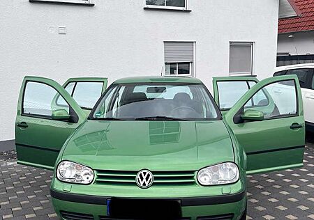 VW Golf Volkswagen 1.6