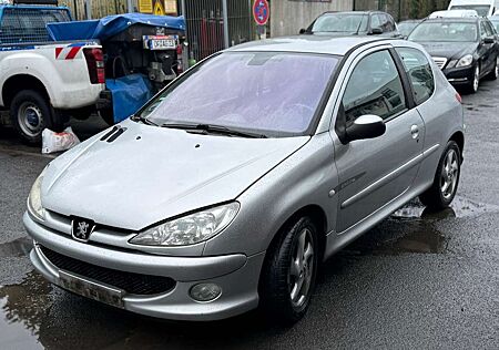 Peugeot 206 Quiksilver