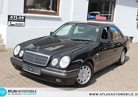 Mercedes-Benz E 240 AUT=Erst. 63.000KM=XENON=2.HAND=TOP ZUSTAN