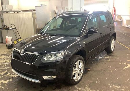 Skoda Yeti Edition Xenon SHZ PDC Panoramadach