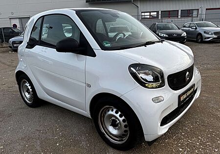 Smart ForTwo coupe electric drive / EQ/NAVI/Aut./Panor