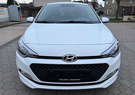 Hyundai i20 1.2 TÜV NEU+KLIMA+1.HAND+GARANTIE+BLUETOO