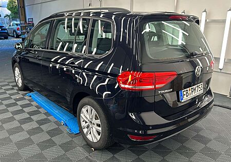 VW Touran Volkswagen Diesel 1.6 TDI SCR BlueMotion Technology Co