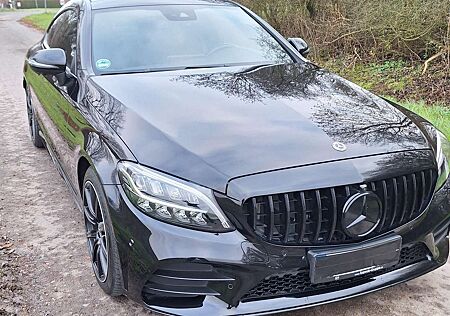 Mercedes-Benz C 300 C-Klasse Coupe Coupe 9G-TRONIC AMG Line