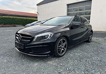 Mercedes-Benz A 180 AMG Line *1.Hand*